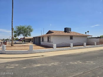 5977 Britton Ave, Phoenix, AZ 85033