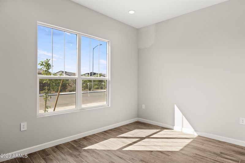5977 E Quail Ave, Phoenix, AZ 85054