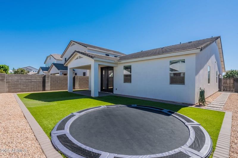 598 Hazelnut Ln, San Tan Valley, AZ 85140