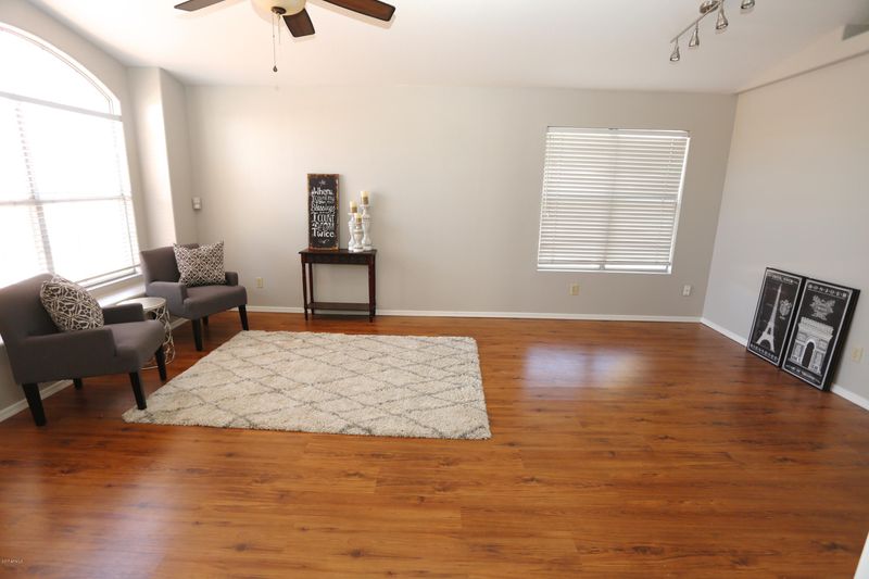 5980 W Commonwealth Ave, Chandler, AZ 85226