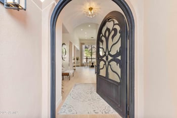 5984 Echo Canyon Dr, Phoenix, AZ 85018