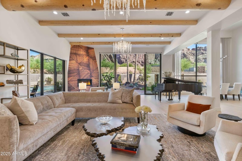5984 Echo Canyon Dr, Phoenix, AZ 85018