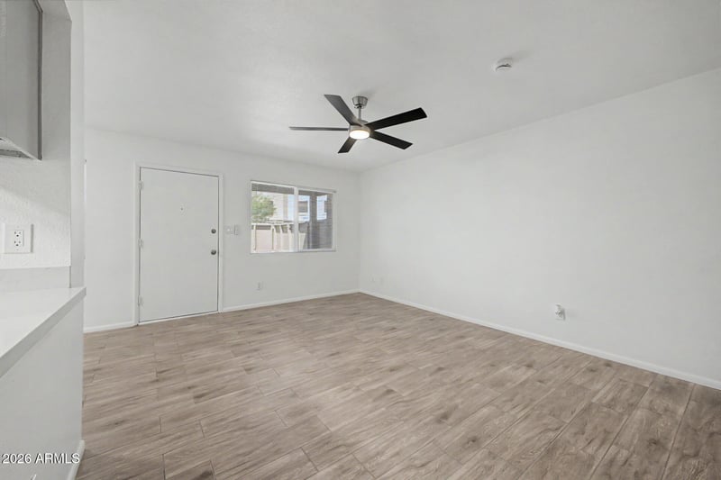 5984 48th Ave, Glendale, AZ 85301