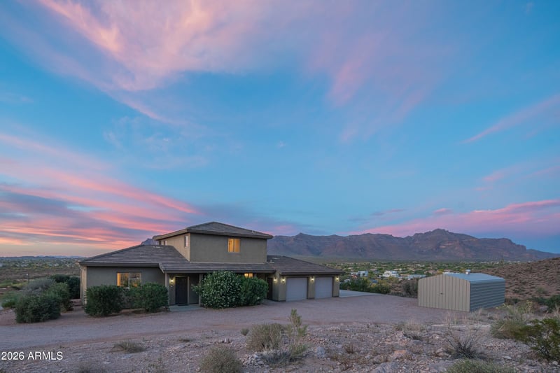 5995 35th Ave, Apache Junction, AZ 85119