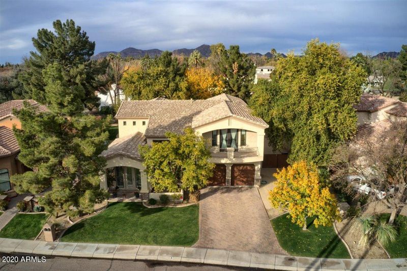 6 E Cactus Wren Dr, Phoenix, AZ 85020
