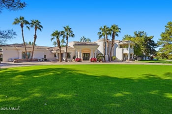 6 Oakwood Hills Dr, Chandler, AZ 85248