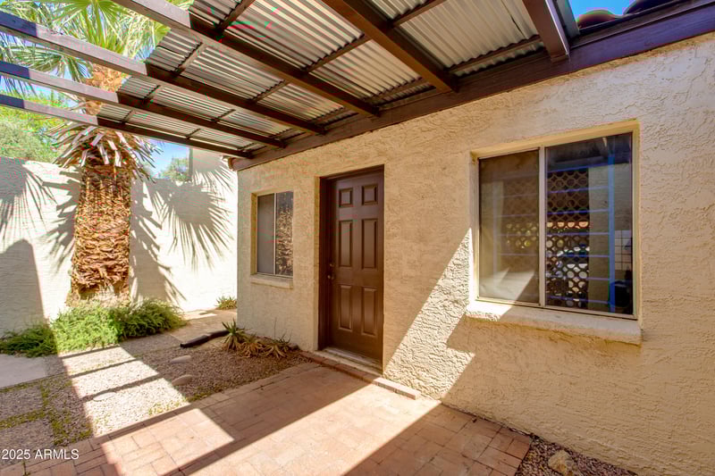 6 Manzanita Dr, Phoenix, AZ 85020