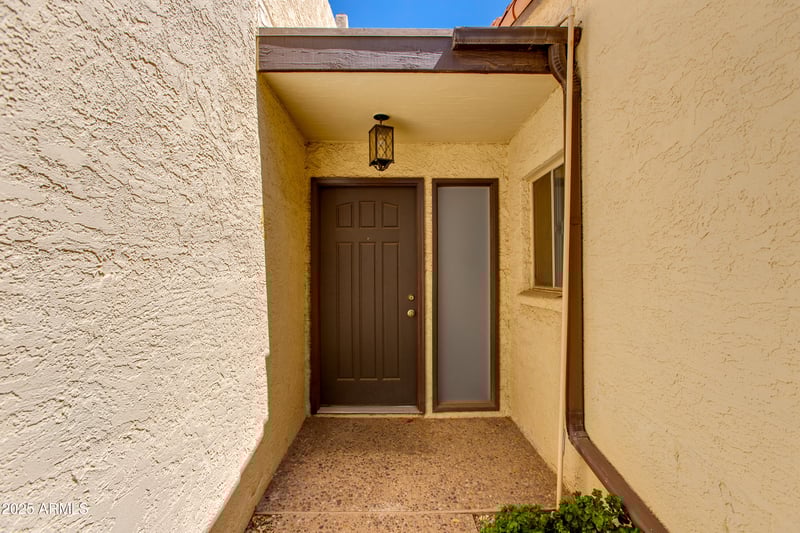 6 Manzanita Dr, Phoenix, AZ 85020