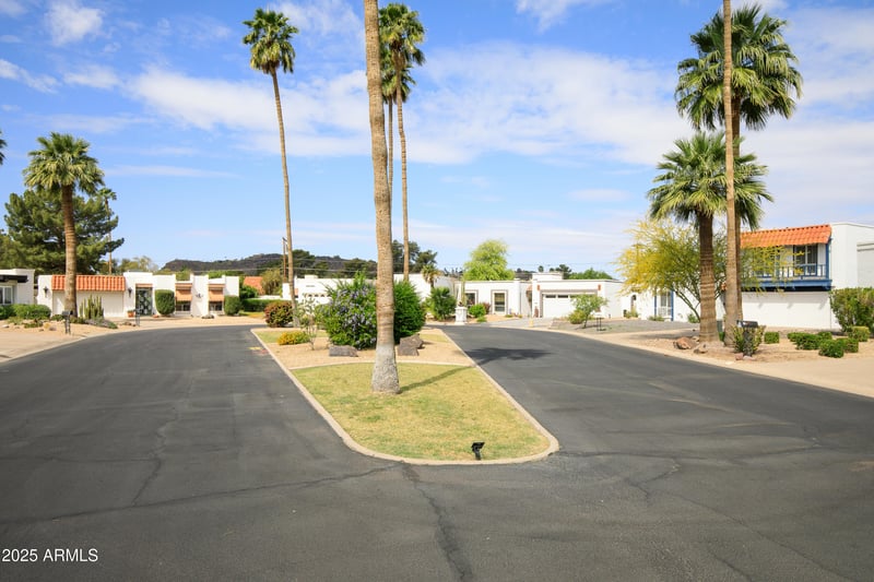 6 Piping Rock Rd, Phoenix, AZ 85022