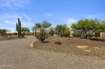 6 W Perdido Way, Phoenix, AZ 85086