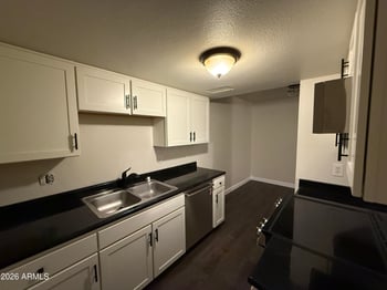 600 Dobson Rd #177, Mesa, AZ 85202