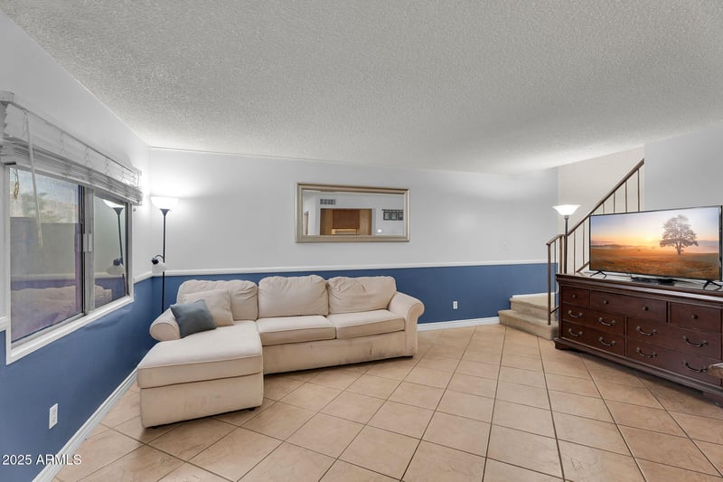 600 Dobson Rd #6, Mesa, AZ 85202