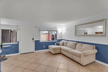 600 Dobson Rd #6, Mesa, AZ 85202