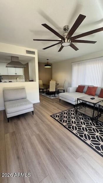 600 Dobson Rd #79, Mesa, AZ 85202