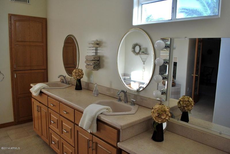 600 E Linda Ln, Gilbert, AZ 85234