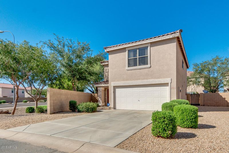600 E Woodsman Pl, Chandler, AZ 85286