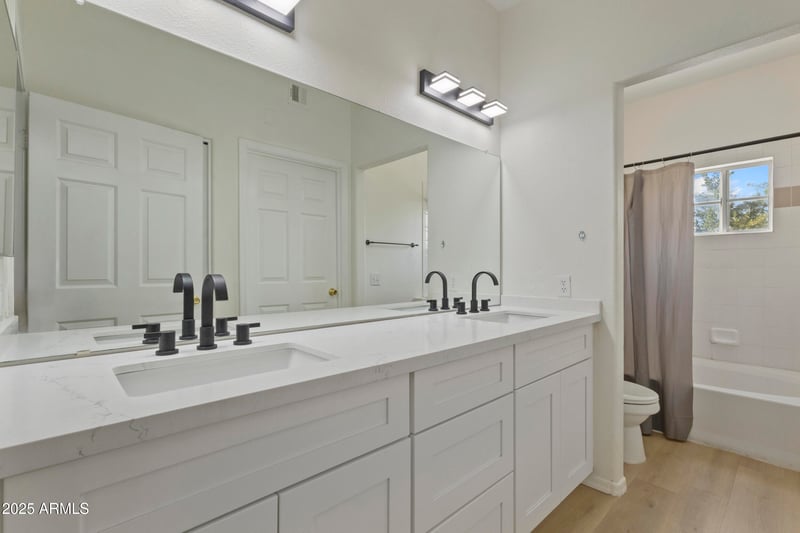 600 Grove Pw #2101, Tempe, AZ 85283