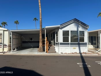 600 Idaho Rd #423, Apache Junction, AZ 85119