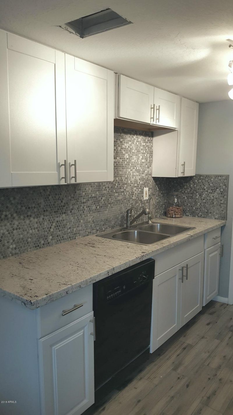 600 S Dobson Rd #110, Mesa, AZ 85202