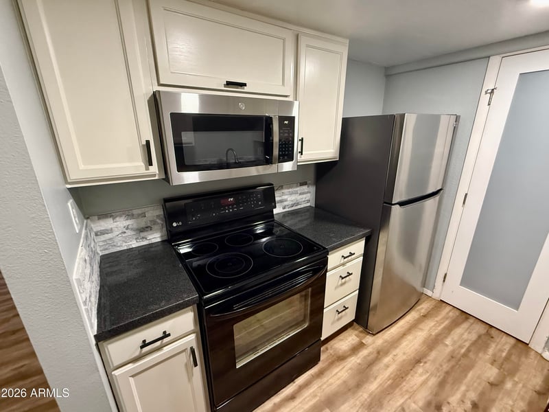 600 Dobson Rd #111, Mesa, AZ 85202