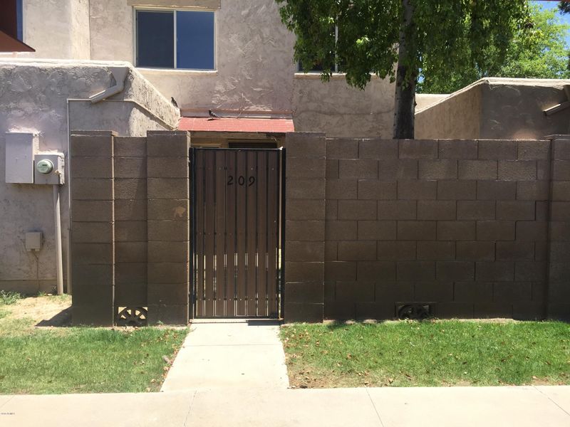 600 S Dobson Rd #209, Mesa, AZ 85202
