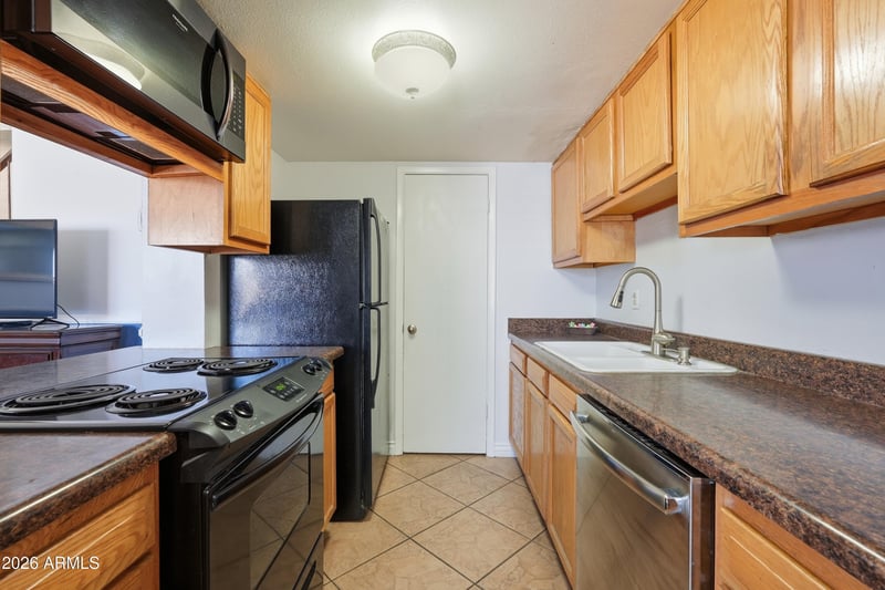 600 S Dobson Rd #6, Mesa, AZ 85202