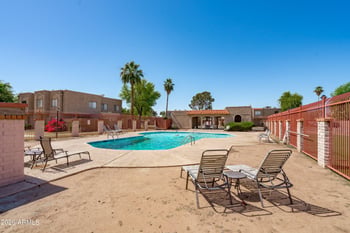 600 Dobson Rd #88, Mesa, AZ 85202