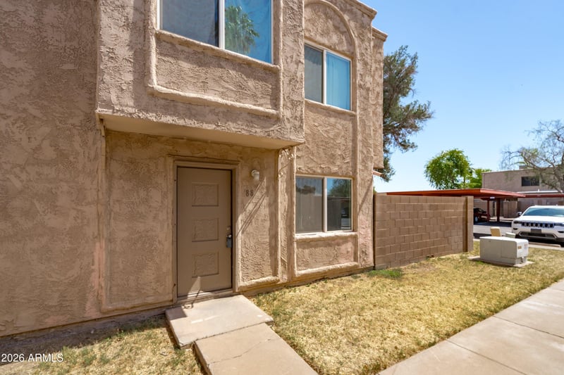600 Dobson Rd #88, Mesa, AZ 85202
