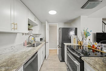 600 Dobson Rd #92, Mesa, AZ 85202