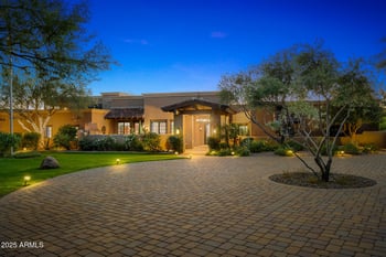 6000 Palo Cristi Rd, Paradise Valley, AZ 85253