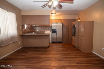 6001 Earll Dr, Phoenix, AZ 85033