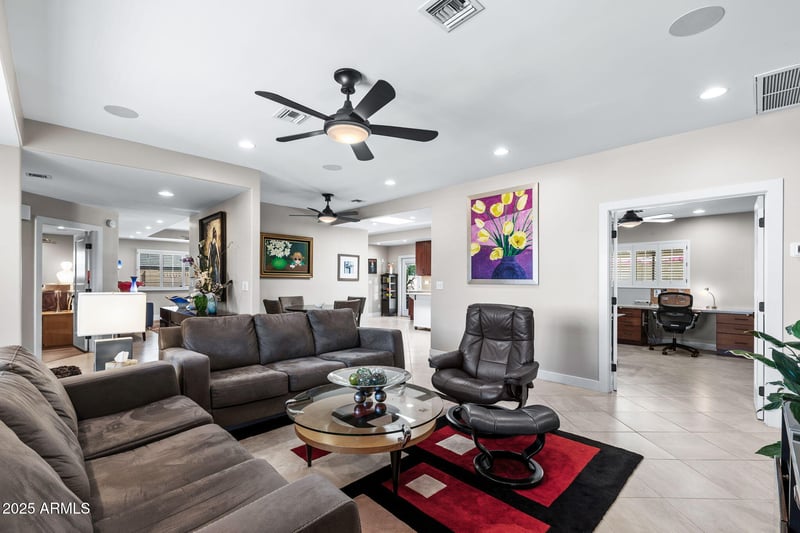 6001 Edgemont Ave, Scottsdale, AZ 85257