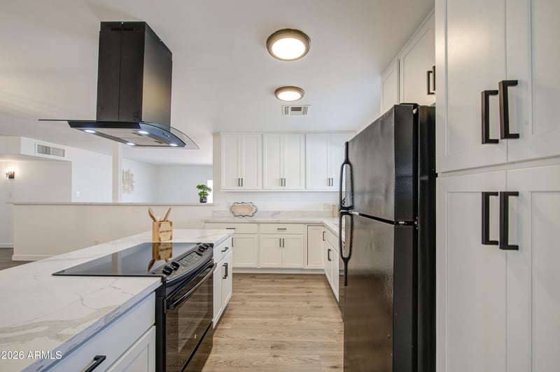 6002 W Catalina Dr, Phoenix, AZ 85033
