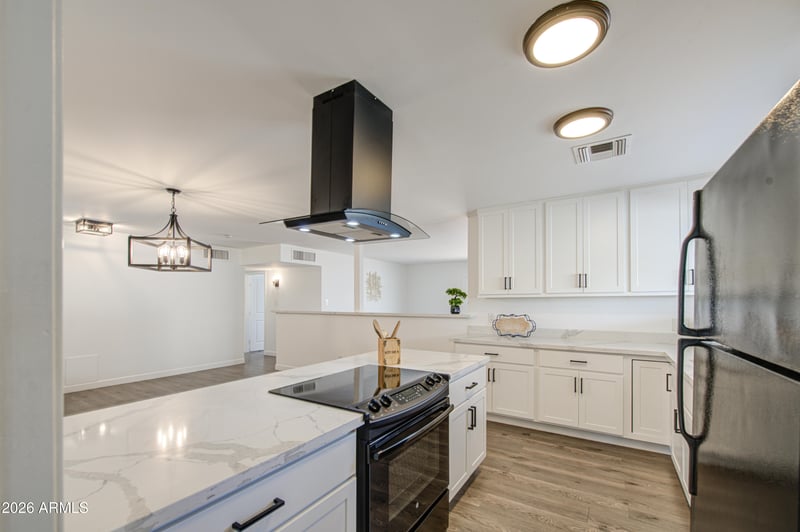 6002 W Catalina Dr, Phoenix, AZ 85033