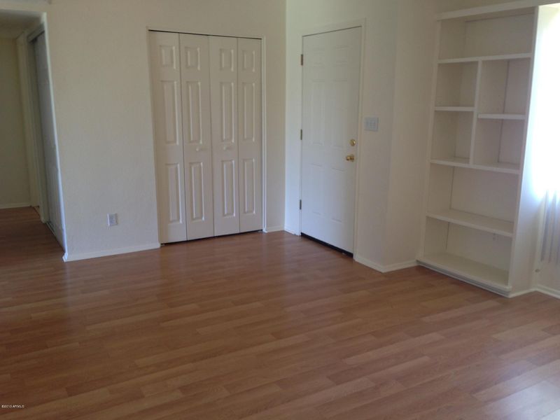 6002 W Evans Dr, Glendale, AZ 85306