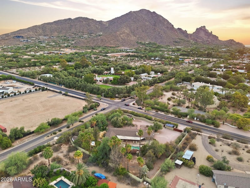 6005 N Invergordon Rd, Paradise Valley, AZ 85253