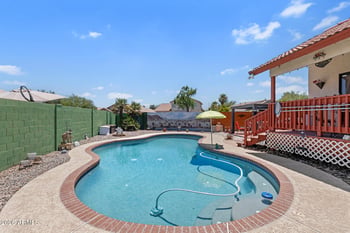 6006 W Villa Maria Dr, Glendale, AZ 85308