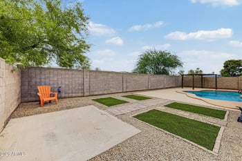 6007 S 42nd St, Phoenix, AZ 85042