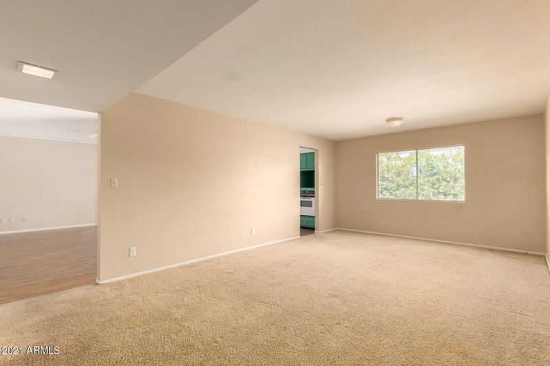 6008 W Evans Dr, Glendale, AZ 85306
