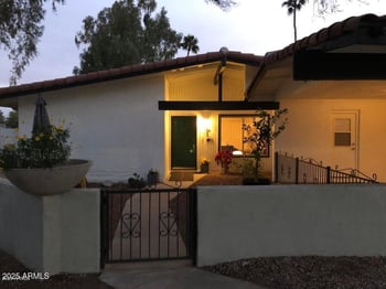 601 Coral Gables Dr, Phoenix, AZ 85023