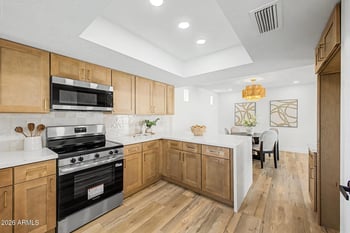 601 E Wescott Dr, Phoenix, AZ 85024
