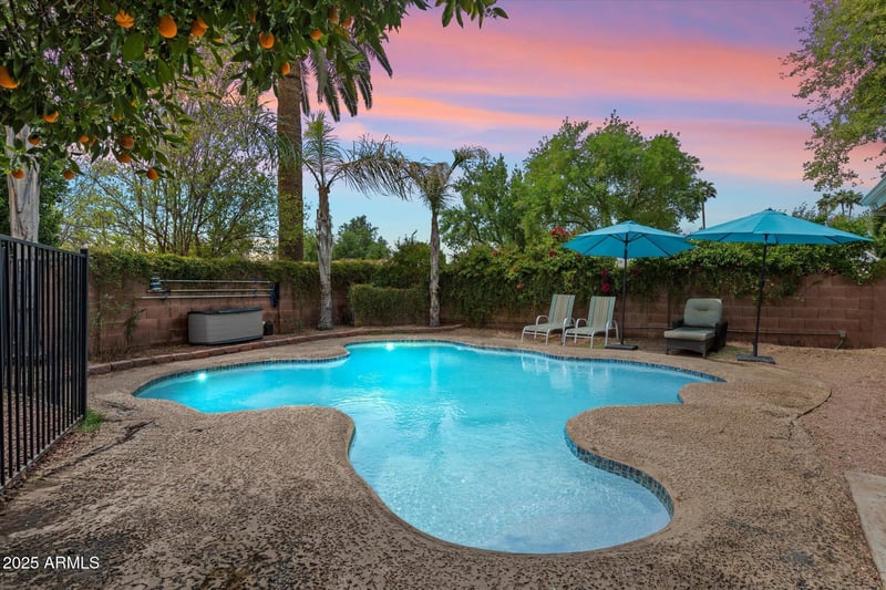 601 E Winter Dr, Phoenix, AZ 85020