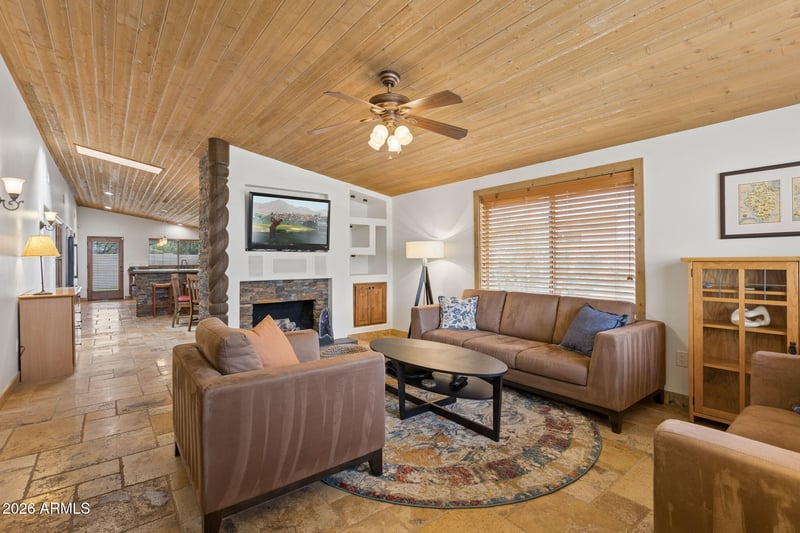 601 Gibraltar Ln, Phoenix, AZ 85023