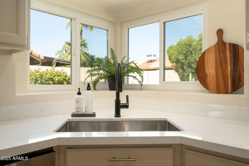 6010 Betty Elyse Ln, Scottsdale, AZ 85254