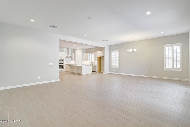 6012 E Lone Cactus Dr, Phoenix, AZ 85054