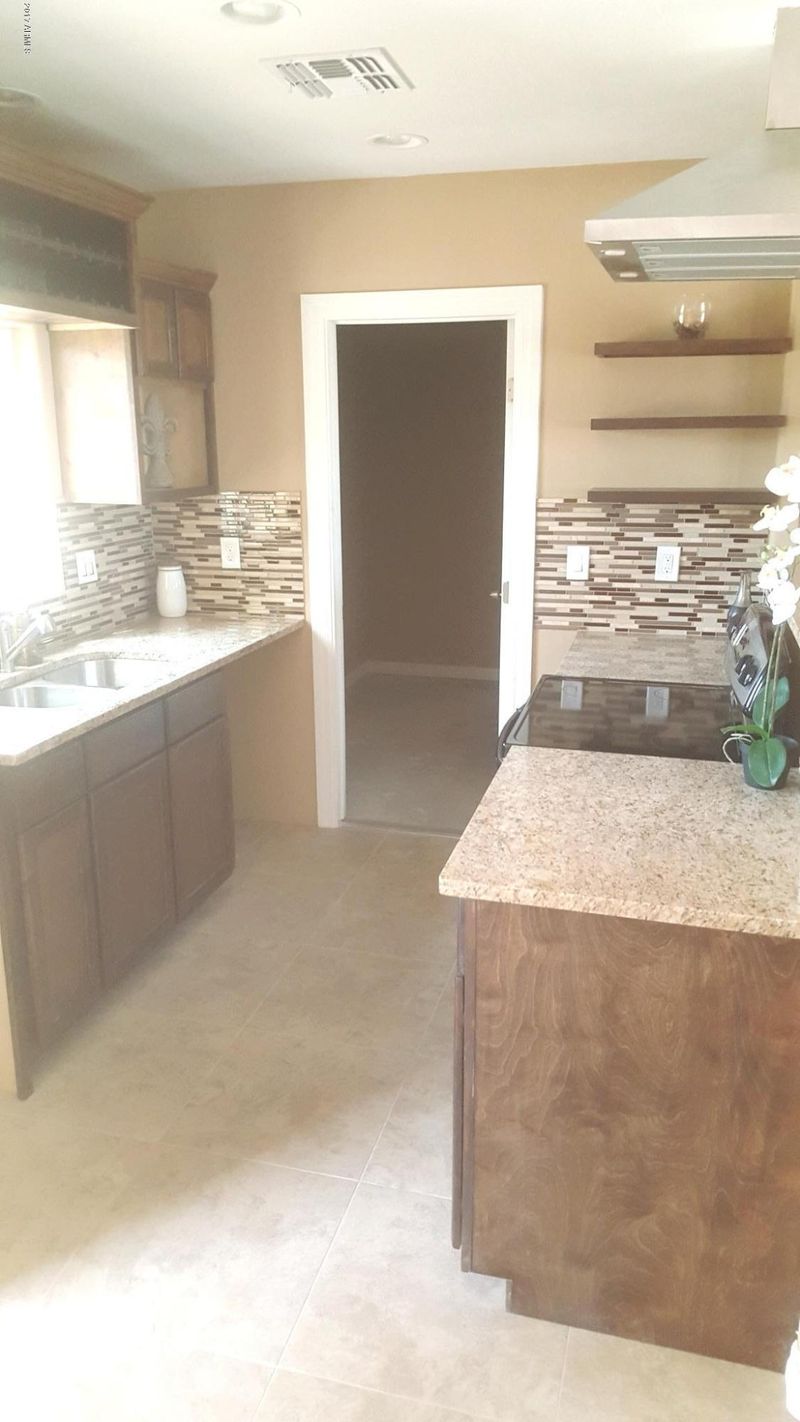 6012 S 3rd St, Phoenix, AZ 85042