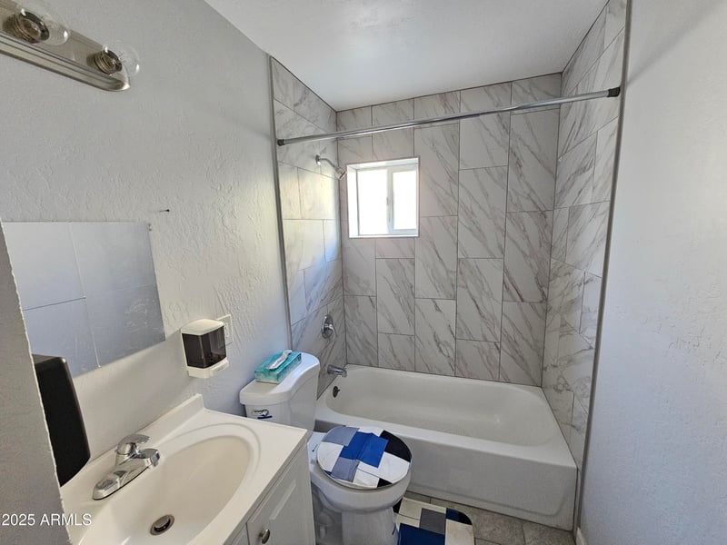 6013 Claremont St, Glendale, AZ 85301