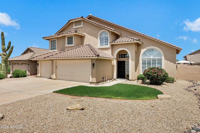 6014 E Selkirk Cir, Mesa, AZ 85215