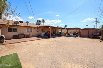 6014 Pinchot Ave, Phoenix, AZ 85033