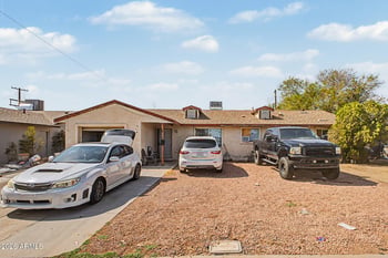 6014 W Pinchot Ave, Phoenix, AZ 85033